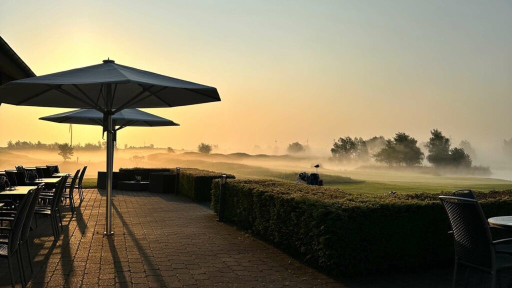 Golfplatz Gleidingen Morgensatimmung mit Nebel