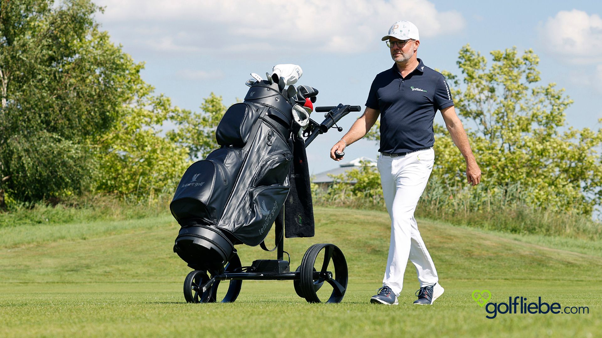 Elektro Golftrolley X-Flat Schwarz im Test